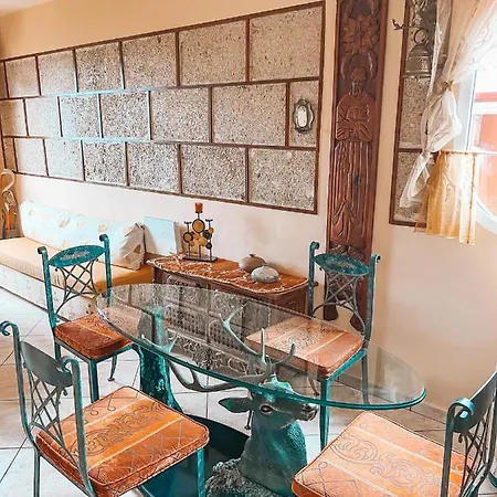 With Huge Deck Nestled In Marvelous Gardens - Nidos Apartament La Orotava