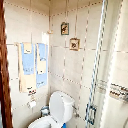 With Huge Deck Nestled In Marvelous Gardens - Nidos * La Orotava