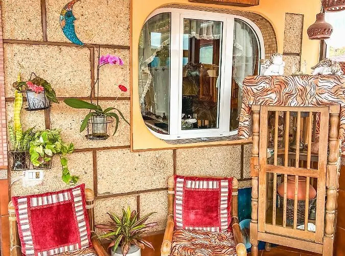 With Huge Deck Nestled In Marvelous Gardens - Nidos La Orotava