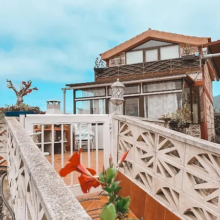 With Huge Deck Nestled In Marvelous Gardens - Nidos * La Orotava