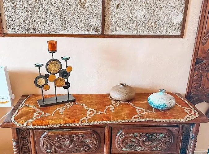 Apartament With Huge Deck Nestled In Marvelous Gardens - Nidos