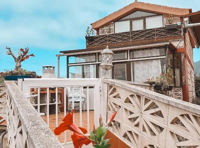 With Huge Deck Nestled In Marvelous Gardens - Nidos * La Orotava