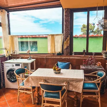 With Huge Deck Nestled In Marvelous Gardens - Nidos * לה אורוטבה